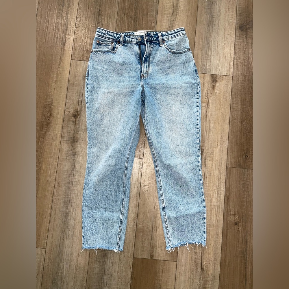 Abercrombie & Fitch Curve Love Mom High Rise